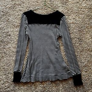 Extra long sleeve striped Mudd shirt